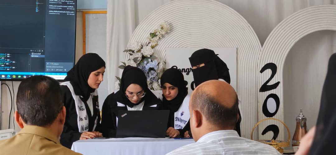 طالبات نظم المعلومات بجامعة العلوم والتكنولوجيا يطورن نظاماً ذكياً لإدارة المرور