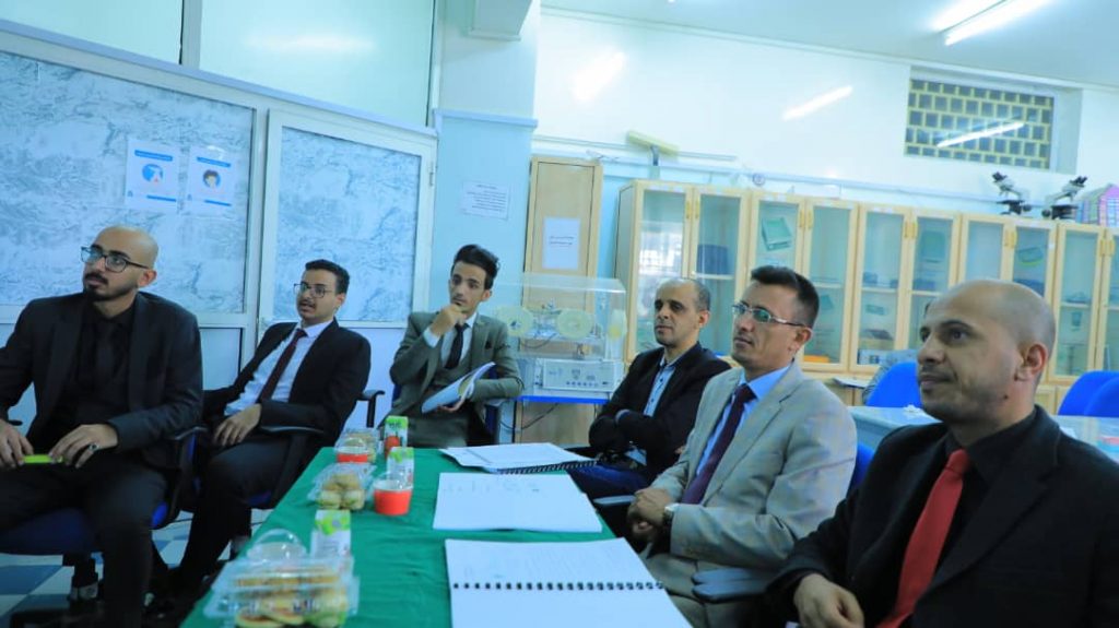 تدشين مناقشة مشاريع التخرج بكلية الهندسة بجامعة العلوم والتكنولوجيا للعام 2021-2022م