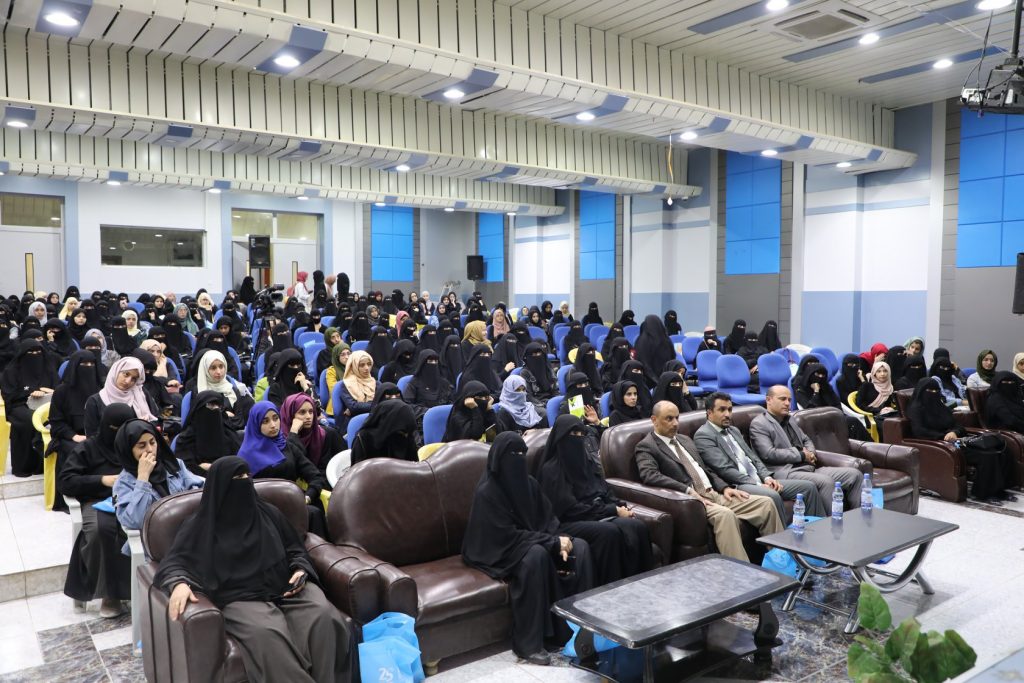 ادارة شؤون الطالبات تنظم لقاء ارشادي للطالبات المستجدات للعام الجامعي 2020/ 2021م