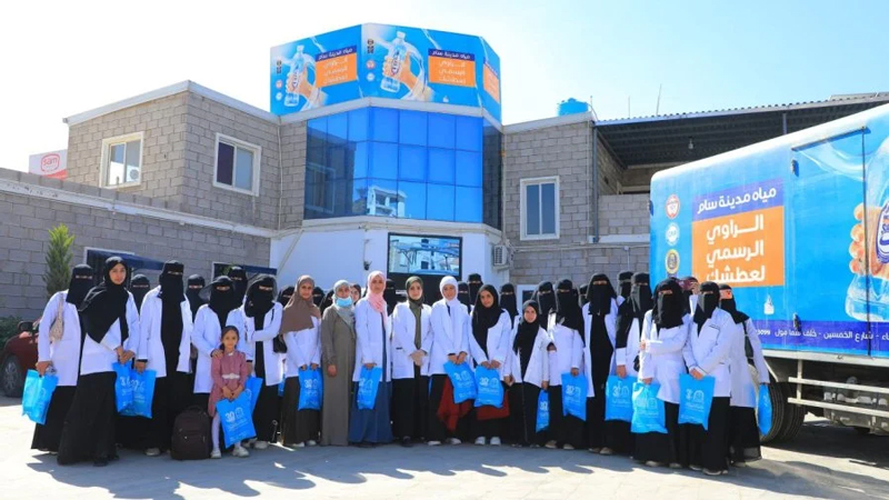 زيارة علمية لطالبات المستوى الثالث مختبرات طبية بجامعة العلوم والتكنولوجيا الى مصنع مياه سام