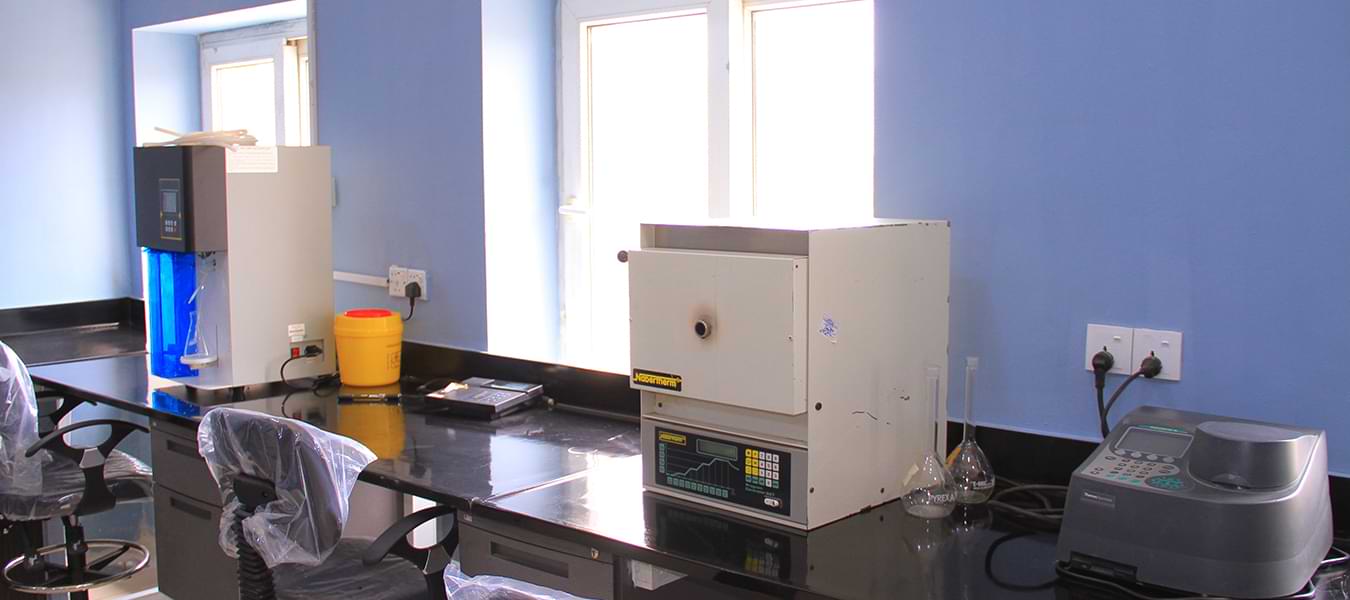 فرع الطالبات، جامعة العلوم والتكنولوجيا، صنعاء، اليمن