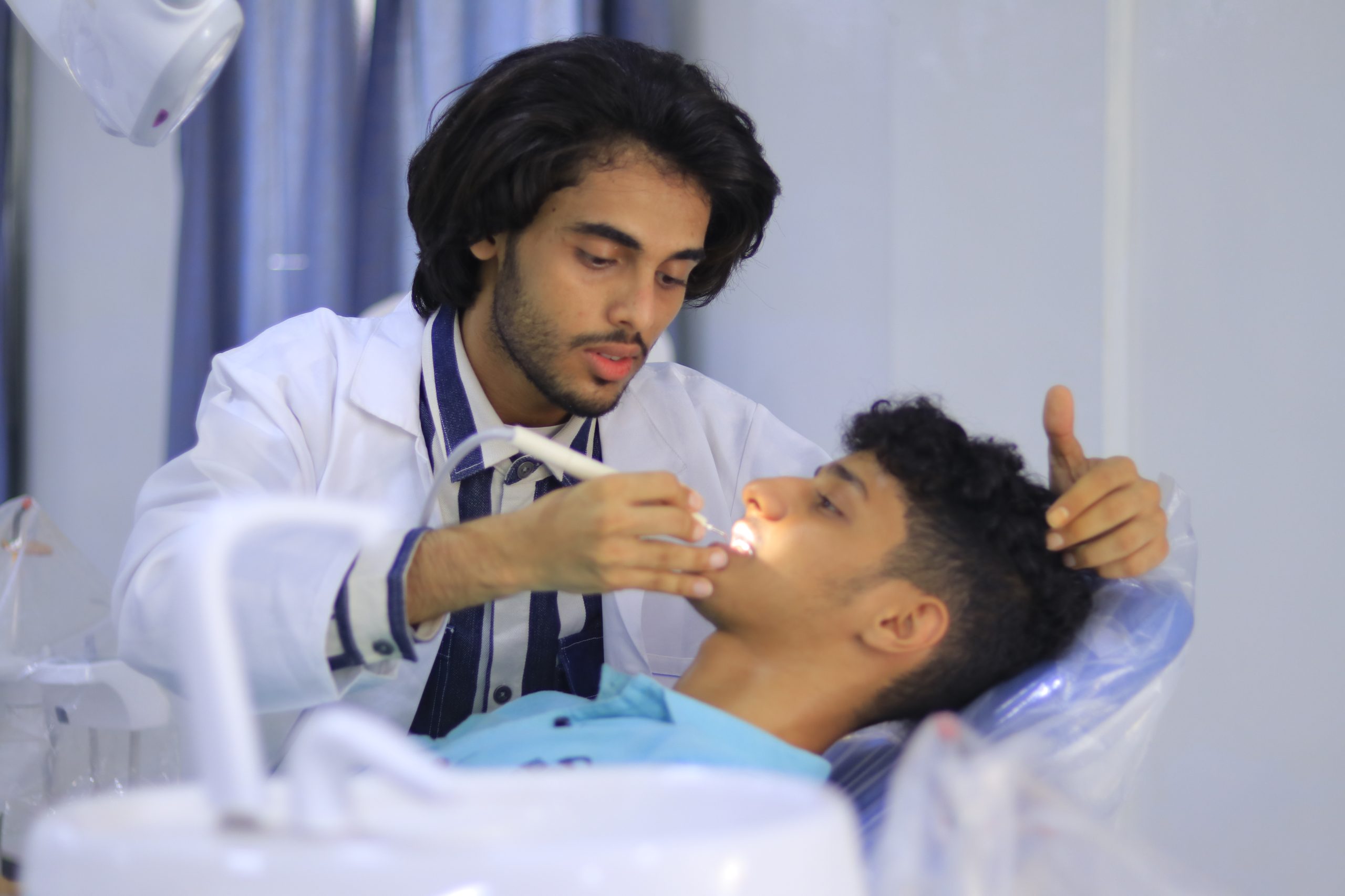 طب وجراحة الفم والاسنان