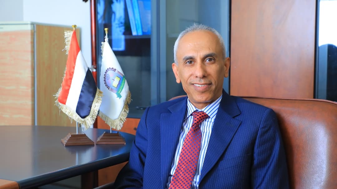 أ.د. منذر اسحاث