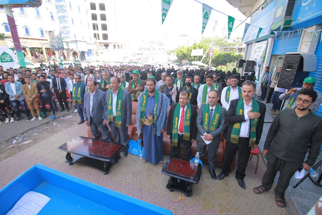 وزير التعليم العالي والبحث العلمي الأستاذ حسين حازب يكرم أوائل طلبة الفرع تزامناً مع إحياء ذكرى المولد النبوي الشريف 1445ه‍ـ