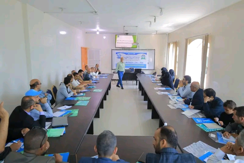 ورشة تدريبية بعنوان " كتابة وتقييم مخرجات البرنامج الأكاديمي والمقرر الدراسي " لجميع أعضاء هيئة التدريس بفرع جامعة العلوم والتكنولوجيا- إب