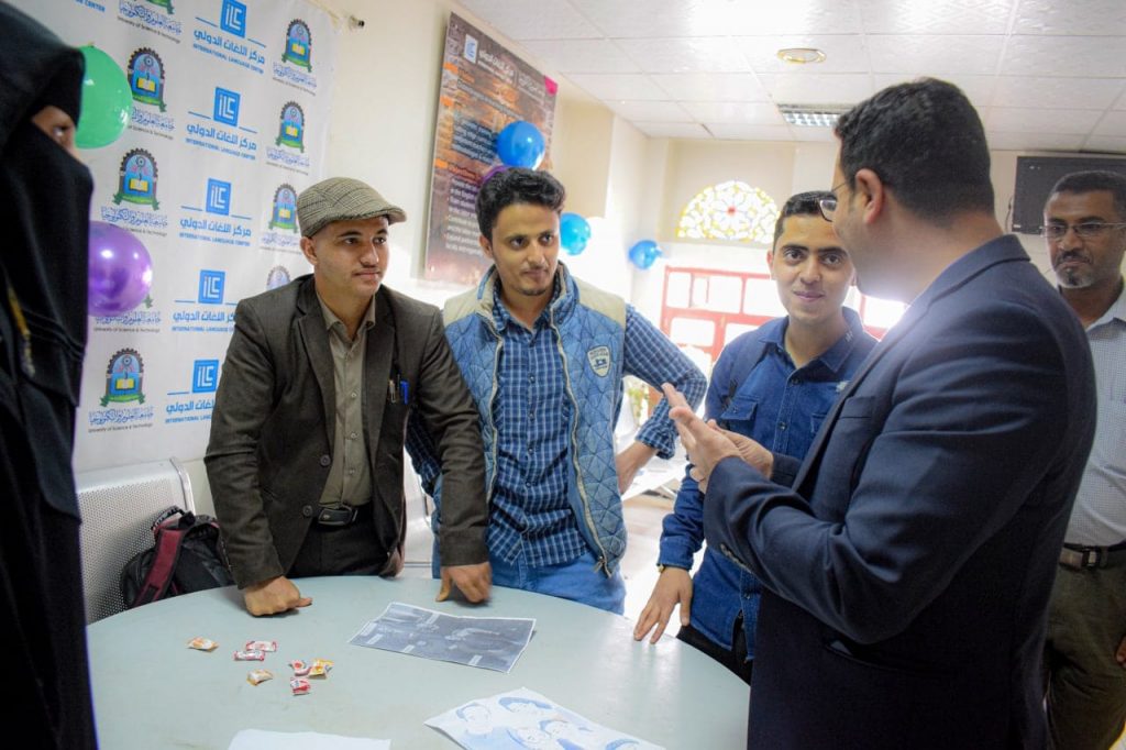 AB & BA students managed to have their own presentations by themselves