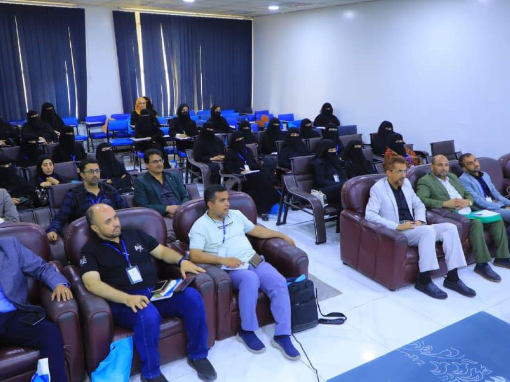 قامت عمادة الدراسات العليا والبحث العلمي بجامعة العلوم والتكنولوجيا ورشة عمل علمية نوعية بعنوان 