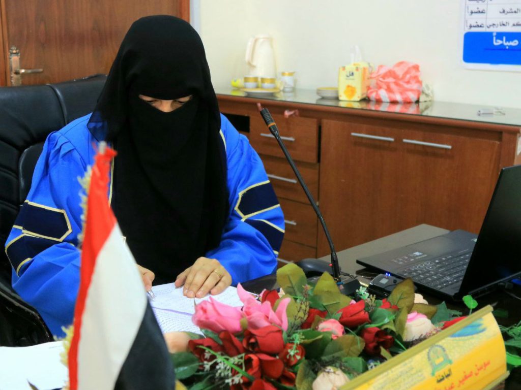 المناقشة العلنية لرسالة الماجستير في المحاسبة للباحثة سوسن عبدالله عطف الله