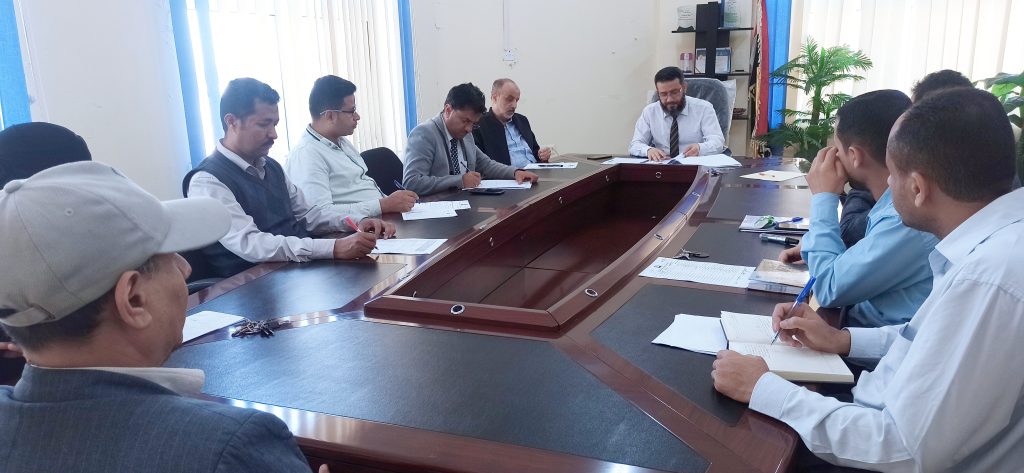 مجلس فرع جامعة العلوم والتكنولوجيا بتعز يعقد اجتماعاً دورياً يناقش تقارير الانجاز