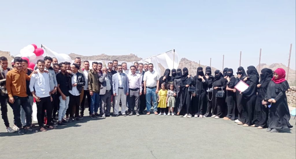 برعاية مدير فرع جامعة العلوم والتكنولوجيا بتعز.. نشاط توديعي لطلبة قسم العلوم الادارية