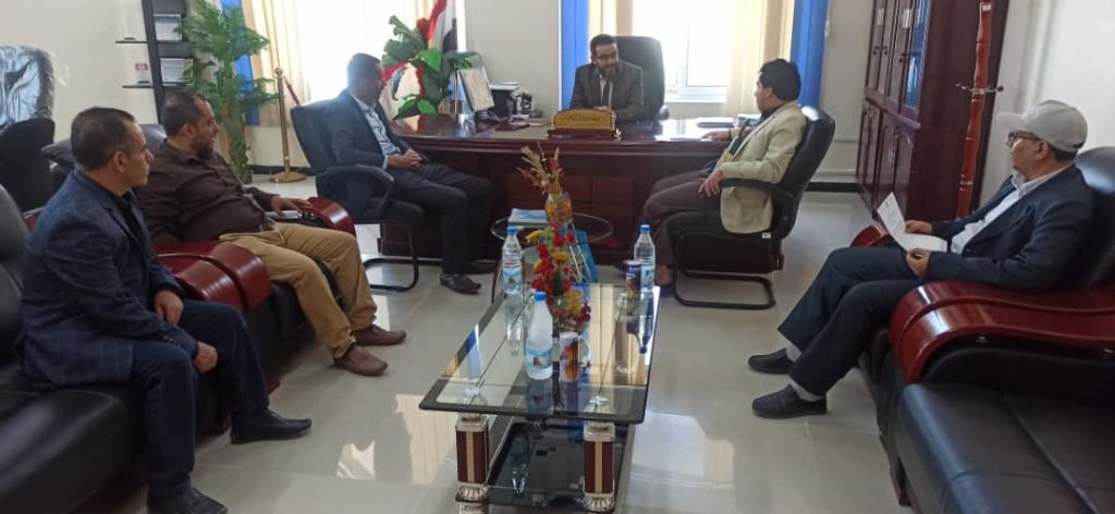 فرع جامعة العلوم والتكنولوجيا بتعز يستقبل لجنتي الجودة والموارد البشرية وتكنولوجيا المعلومات من المركز الرئيسي.