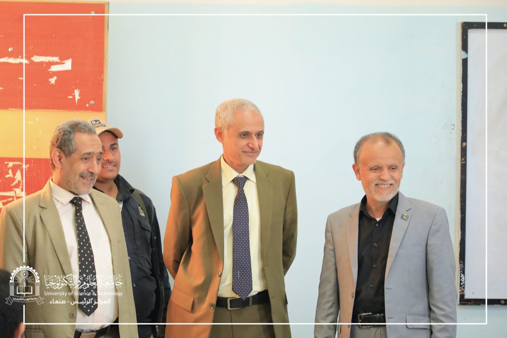 رئيس الجامعة يدشن الفصل الدراسي الثاني للعام الجامعي 1444هجرية