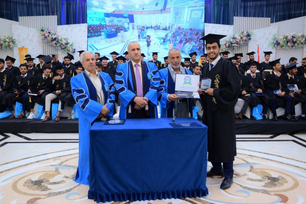 جامعة العلوم والتكنولوجيا تودع الدفعة 25 من طلاب برنامج بكالوريوس طب وجراحة الفم الأسنان