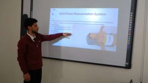 College of Engineering Discusses Biomedical Engineering Graduation Project to Develop a Cardiopulmonary Resuscitation Device - جامعة العلوم والتكنولوجيا المركز الرئيسي - صنعاء جامعة العلوم والتكنولوجيا المركز الرئيسي - صنعاء -