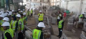 الهندسة المدنية تنظم زيارة ميدانية لطلابها إلى مصنع الراعبي للرخام والجرانيت والأحجار - جامعة العلوم والتكنولوجيا المركز الرئيسي - صنعاء جامعة العلوم والتكنولوجيا المركز الرئيسي - صنعاء -